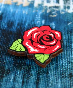 Деревянный значок Красная роза